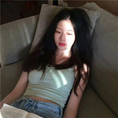 快藏起来!玛琪娜同学海报